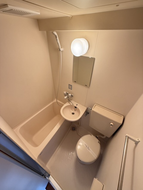 バス・シャワールーム　別号室参考写真になります