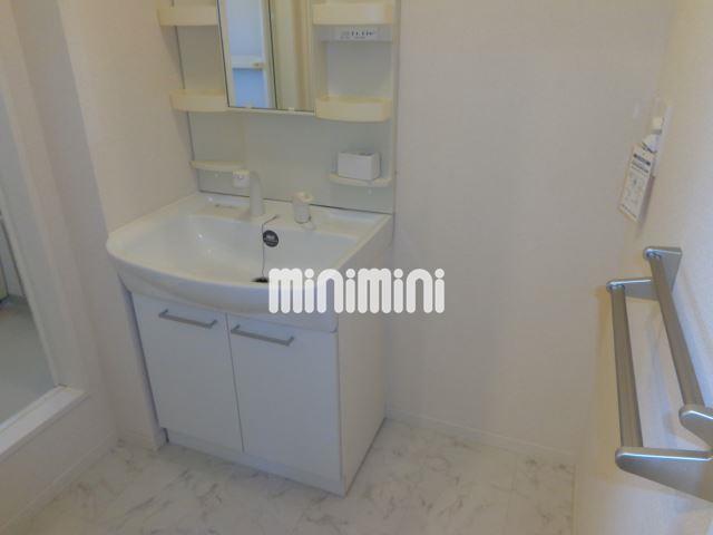 洗面設備　シャンプードレッアー＆室内洗濯機置き場