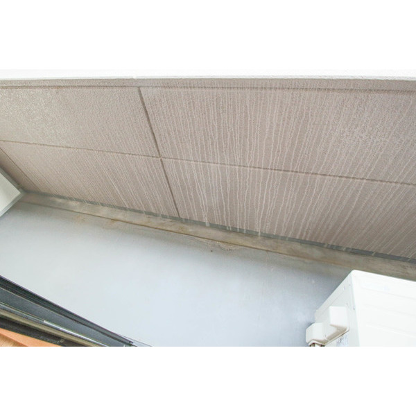 バルコニー　同じ建物の別のお部屋