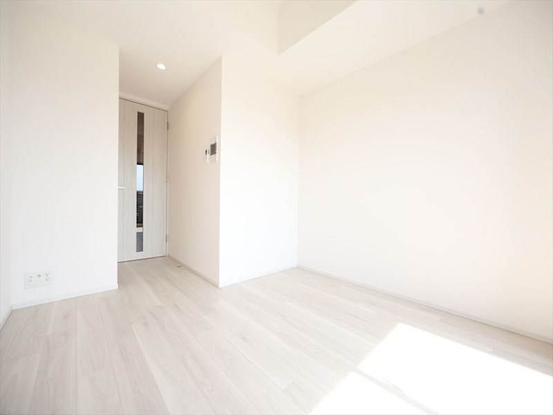 居室・リビング　洋室6.4帖　クローゼット付（収納充実してます）