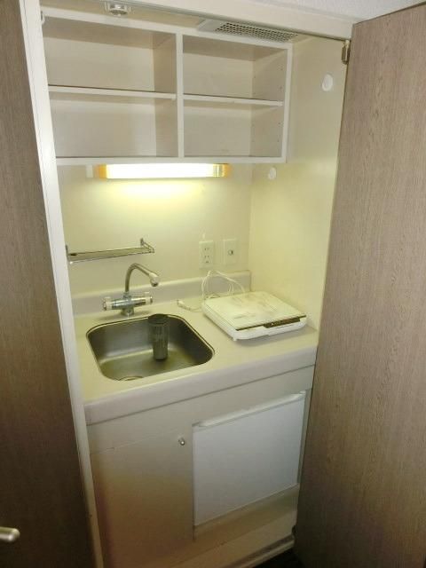 キッチン　ミニ冷蔵庫付き　ＩＨキッチン付き