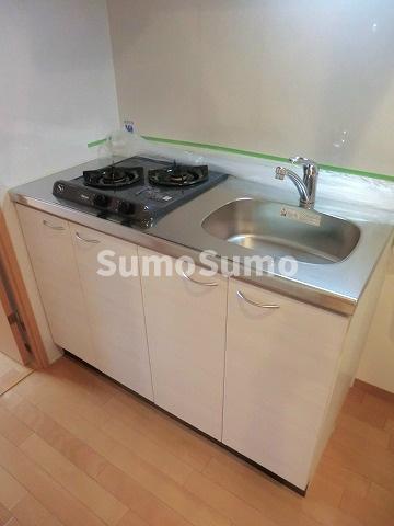 キッチン　コンパクトなキッチンで掃除もラクラク