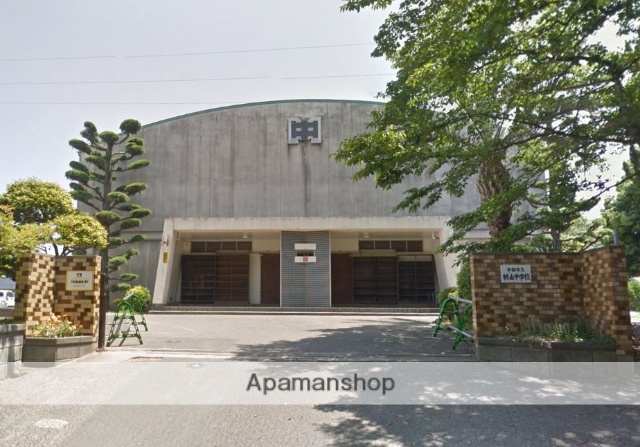 中学校　桃山中学校（中学校）まで811m