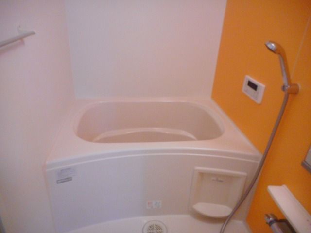バス・シャワールーム　お風呂です