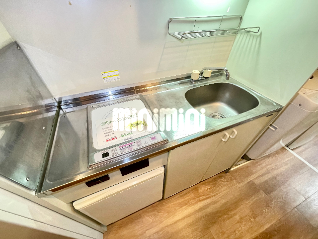 キッチン　※写真についている家具家電は実際は付きません。