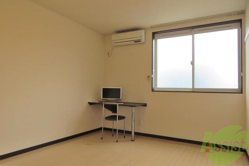 居室・リビング　リビングは８．５帖と広く使いやすそうですね。