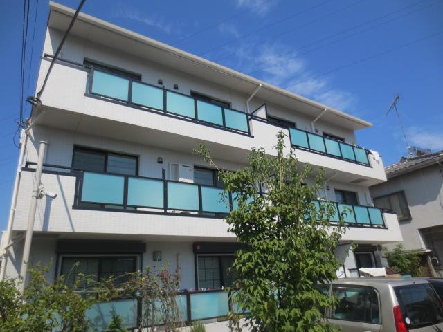 建物外観　外観タイル張りです