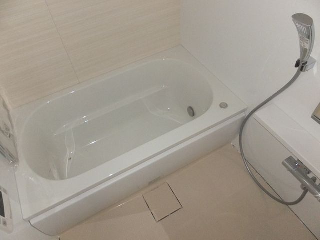 バス・シャワールーム　バスルーム