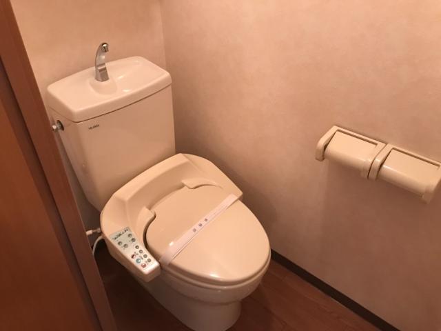 トイレ　シャワー付トイレ