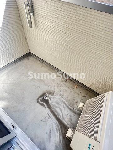 バルコニー　開放的で明るい空間を演出してくれるバルコニーです