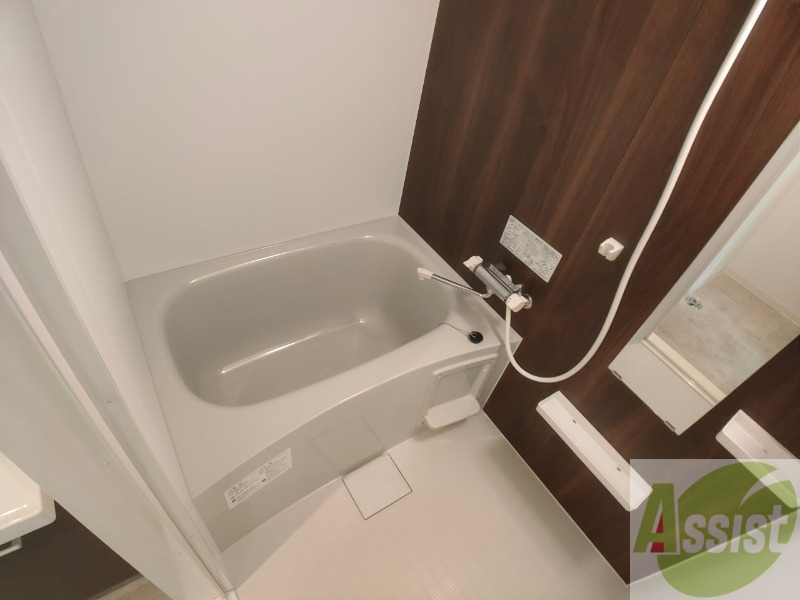 バス・シャワールーム　お風呂です。ゆっくりお風呂につかるのも体に良いですね～