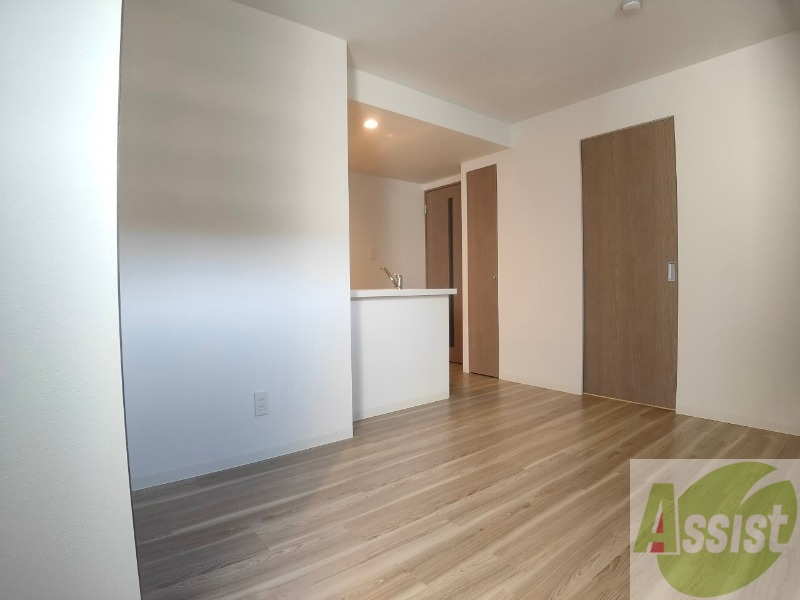 居室・リビング　広くてキレイなお部屋が広がっていて、充実した生活が送れそう。