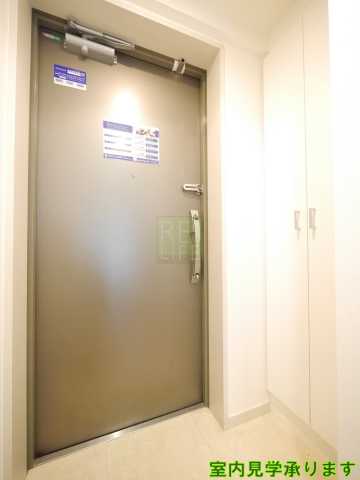 玄関　レジディア新宿イーストIII