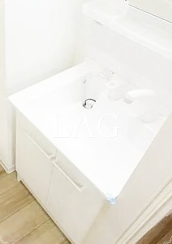 洗面設備　独立洗面台です。