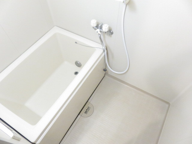 バス・シャワールーム　※他号室の参考写真です。