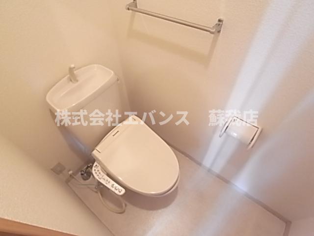 トイレ　清潔感のあるトイレです