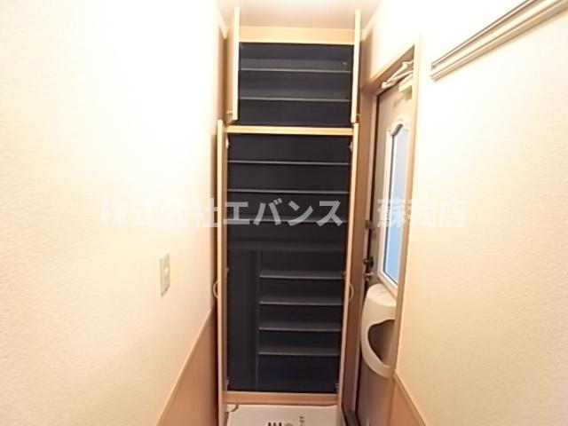 エントランス　毎日通るエントランスはこのようになっています