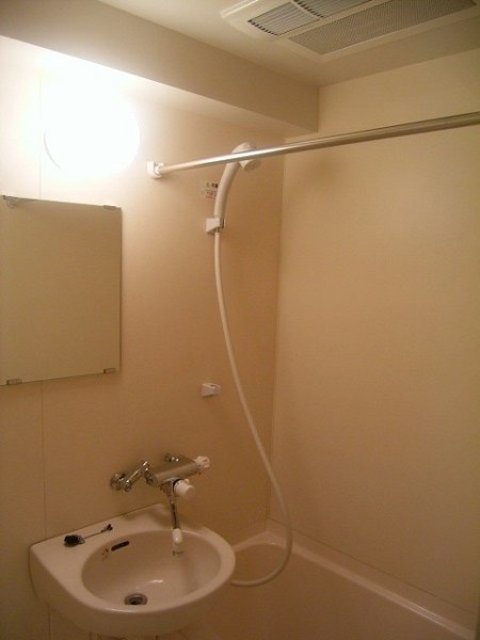 バス・シャワールーム　バス