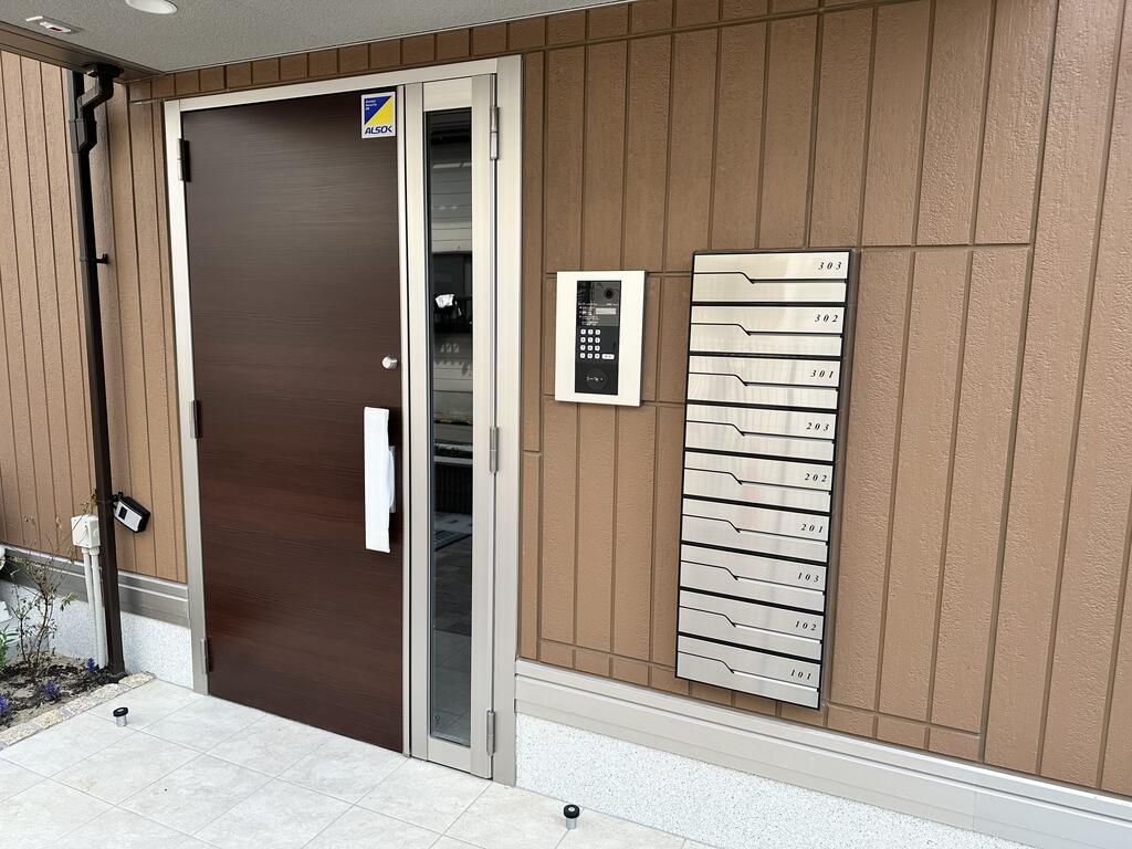 その他共有部分　エントランスにはオートロック設置
