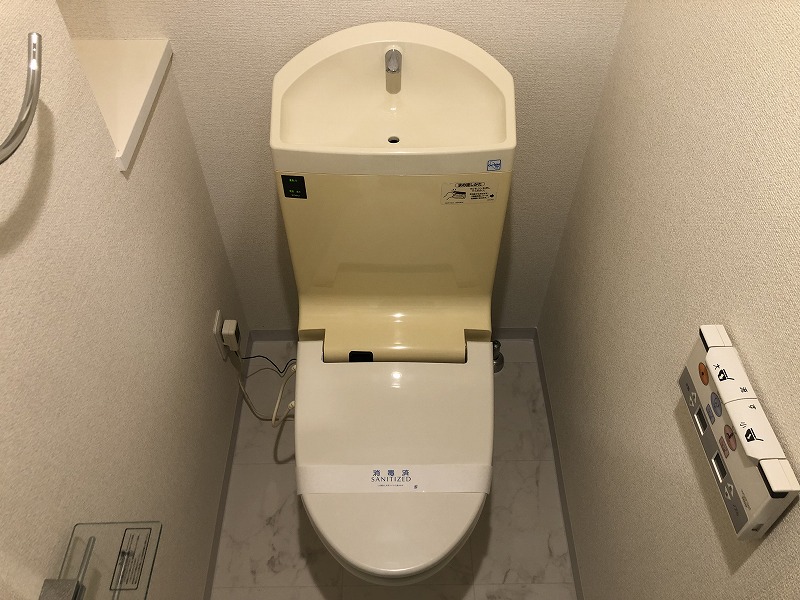 トイレ　※過去退去時のお写真です
