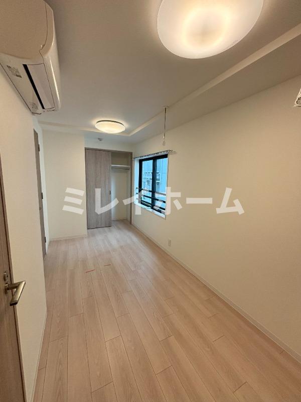 居室・リビング　同建物内別のお部屋の参考写真になります。