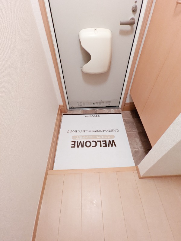 玄関　図面と現状に相違がある場合には現状を優先