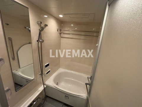 バス・シャワールーム　※別部屋のお写真になります