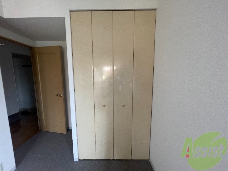 収納　クローゼットはコチラです。荷物等はコチラにどうぞ。