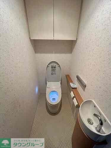 トイレ　温水洗浄便座