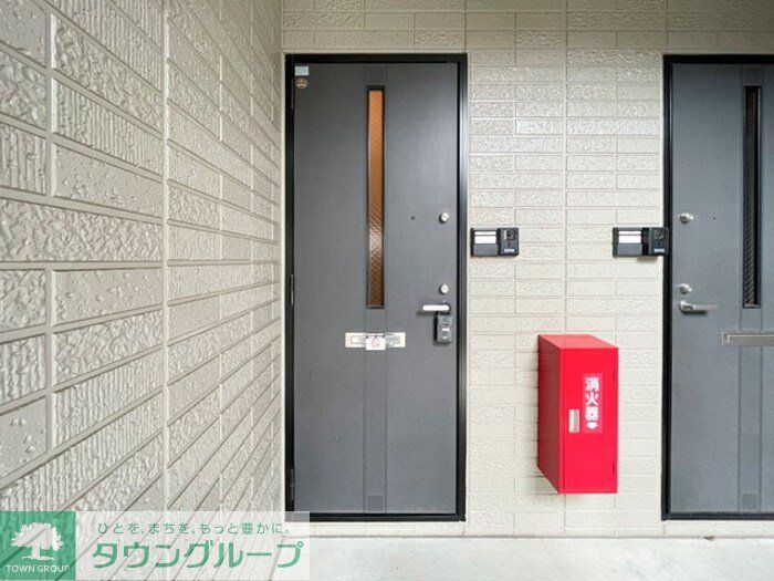 玄関　お問合せはタウンハウジングまで！※現地待合わせ相談可能