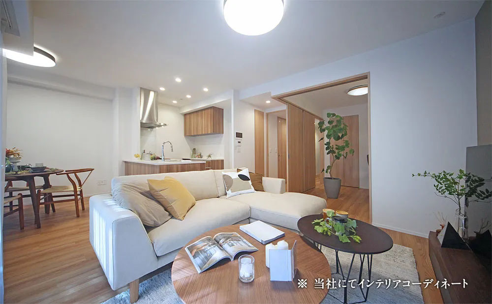居室・リビング　※室内イメージです。家具・家電等は設置されておりません。