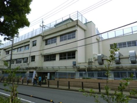 小学校　品川区立戸越小学校（小学校）まで843m