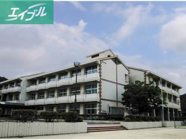 中学校　玉野市立宇野中学校（中学校）まで2481m