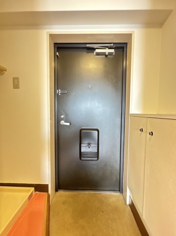 玄関　※別部屋写真