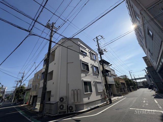 建物外観　別角度からの外観です☆