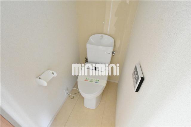 トイレ　ウォシュレット付きのトイレです。