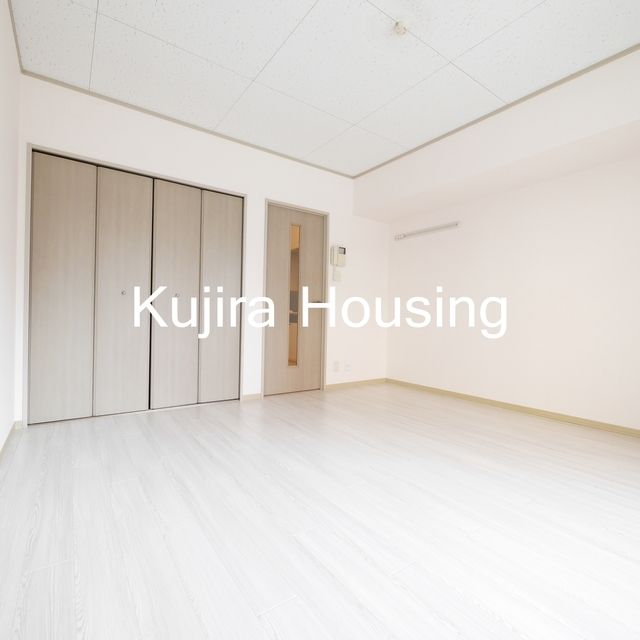 その他部屋・スペース　★洋室8帖★