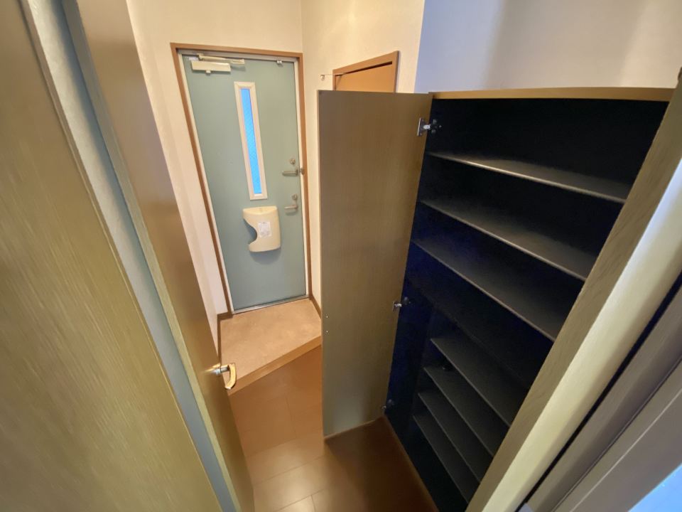 玄関　大容量のシューズＢＯＸあります