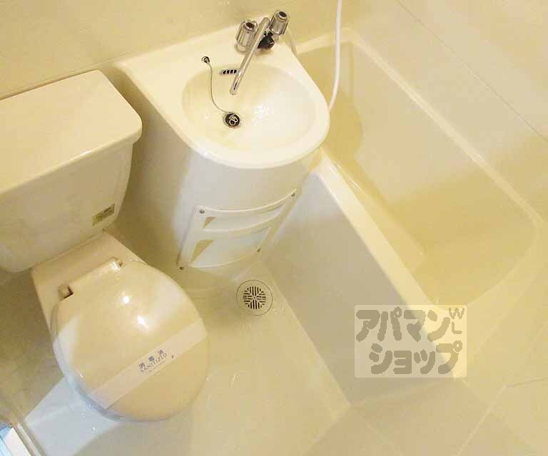 バス・シャワールーム　掃除も楽チン・快適に使えるユニットバスです