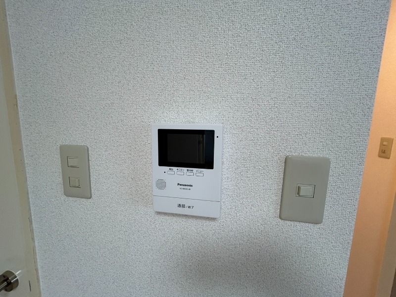 セキュリティ　窓が沢山あると日がたっぷり入って気持ち良いですよね！