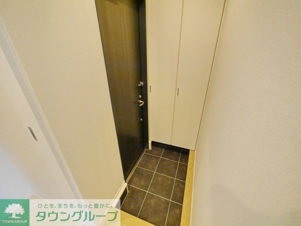 玄関　※別部屋参考写真※