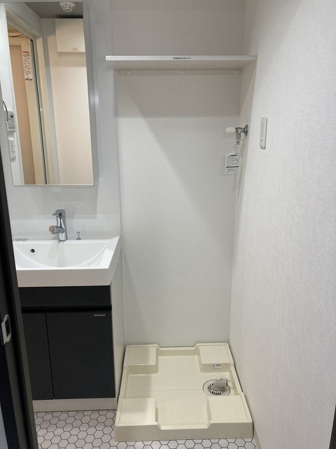 その他部屋・スペース　室内洗濯機置き場あり※前回募集時の写真です