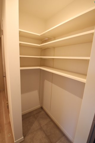 収納　シューズボックス