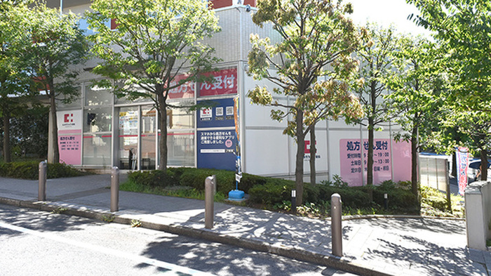 ドラックストア　ココカラファイン薬局太子堂店（ドラッグストア）まで433m