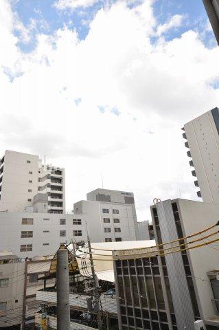 眺望　同マンション内・別居室参考写真