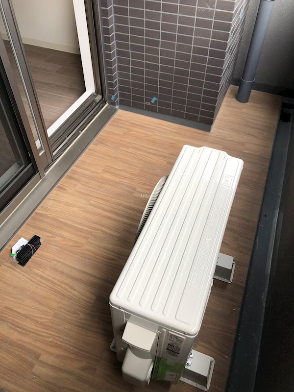 バルコニー　違うお部屋の写真です。ご参考までに