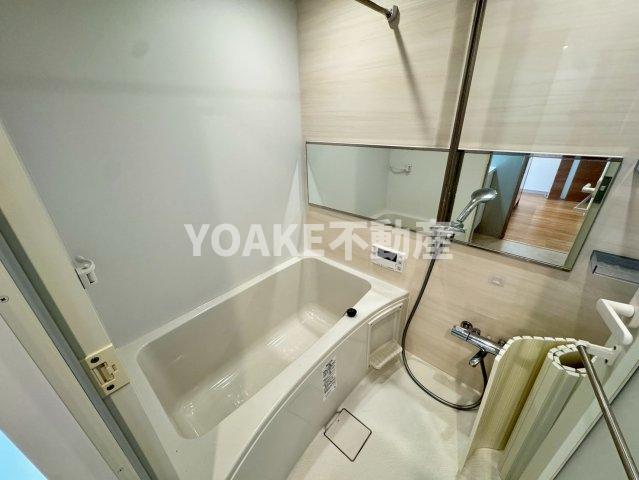 バス・シャワールーム　別号室の写真となります。現況優先。