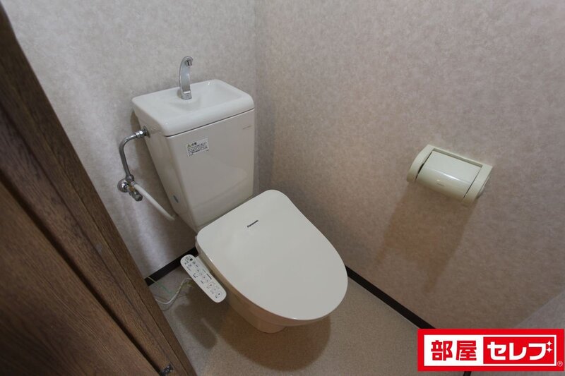 トイレ　１０１号室の写真です。