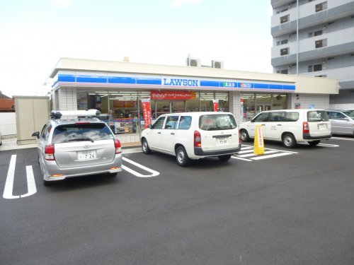 コンビニ　ローソン名古屋平針五丁目店（コンビニ）まで666m