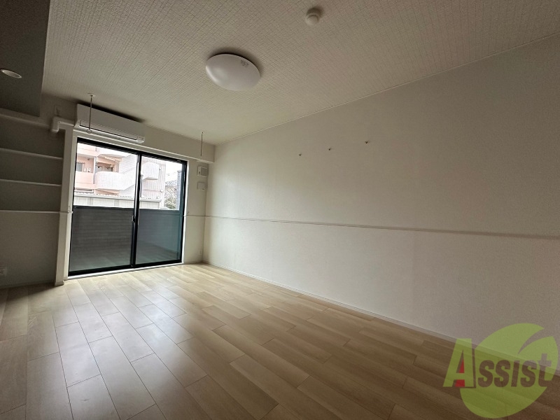 居室・リビング　広々なお部屋で快適に楽しく暮らしましょう。